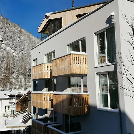 All-suite Zwieselstein - *